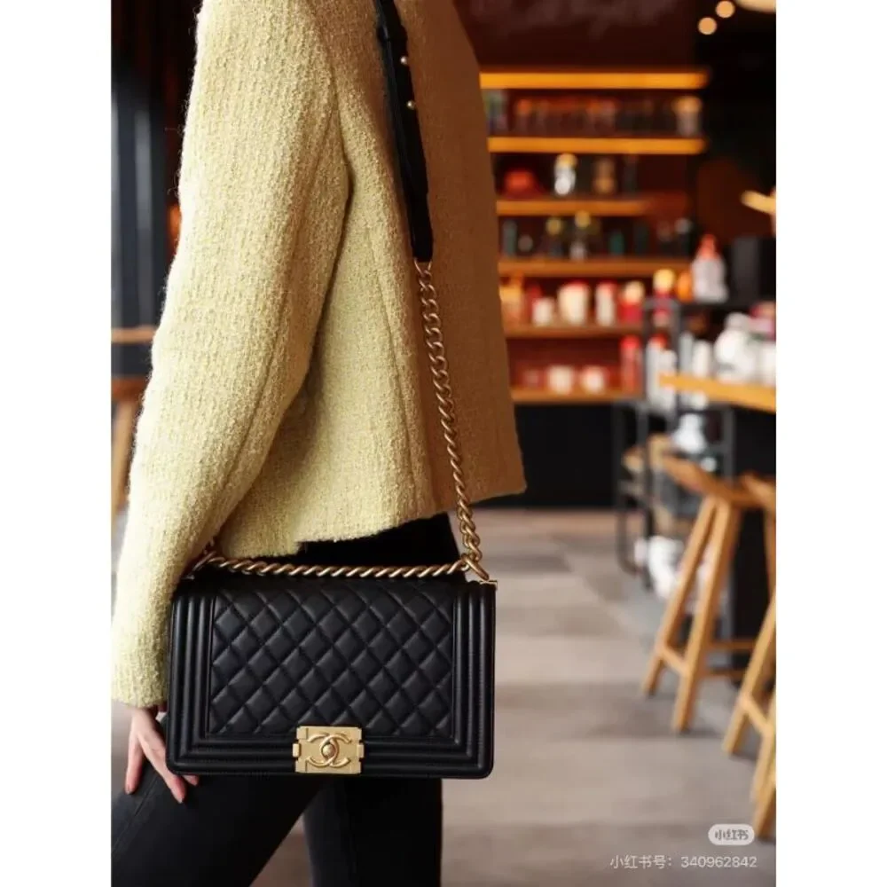 Chanel Women Pre-Loved Bag Very Good Condition